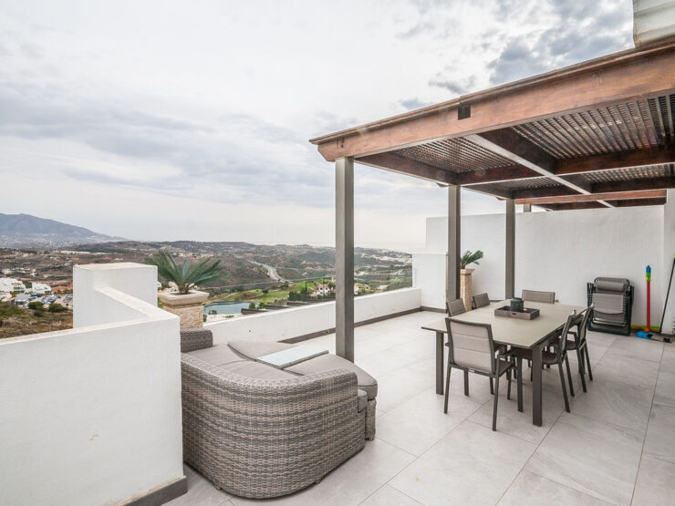 3 Bedroom Penthouse in Calanova Golf