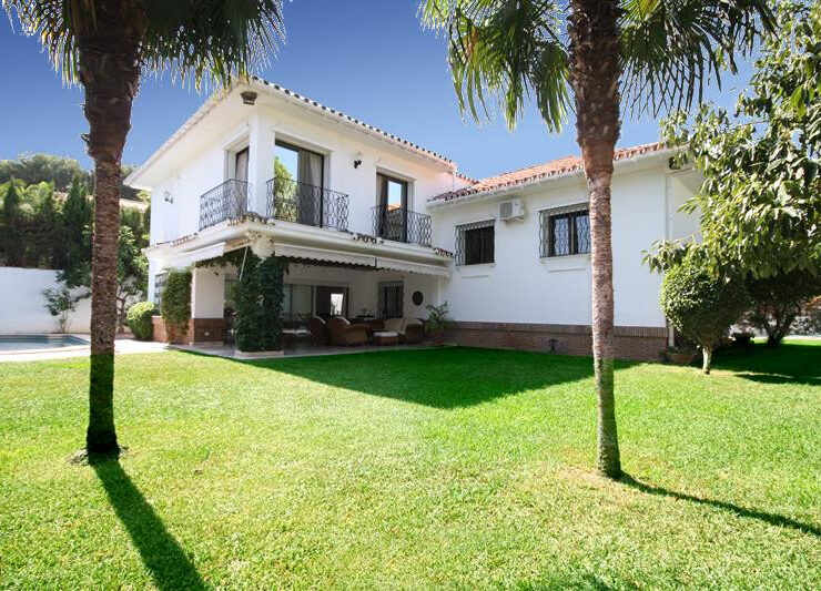 6 Bedroom Villa  in Los Monteros