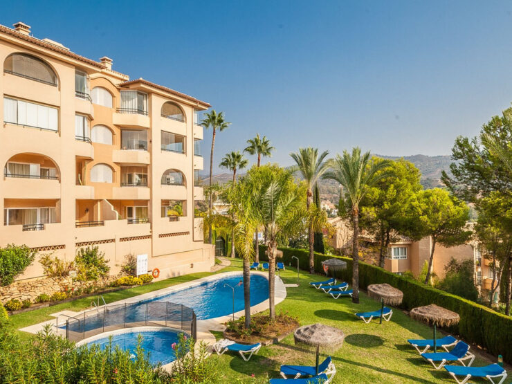 3 Bedroom Apartment  in Elviria