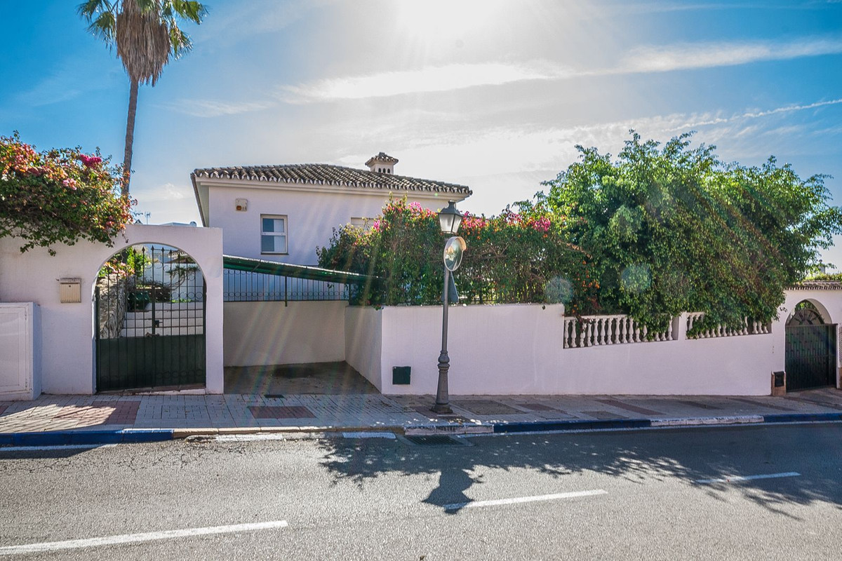 2 Bedroom Villa  in Las Chapas