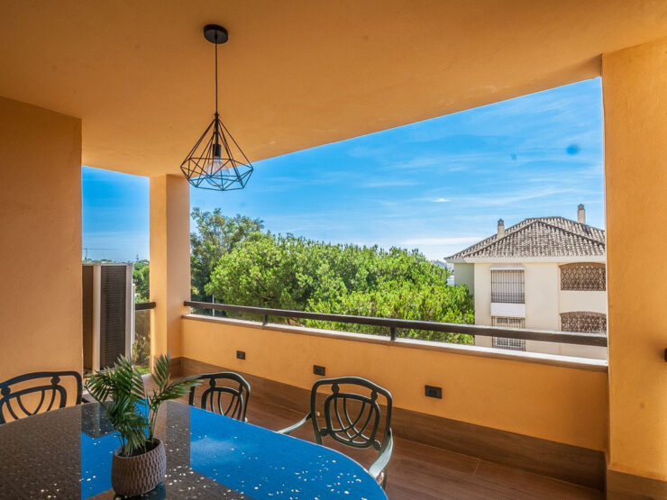 3 Bedroom Apartment  in Elviria