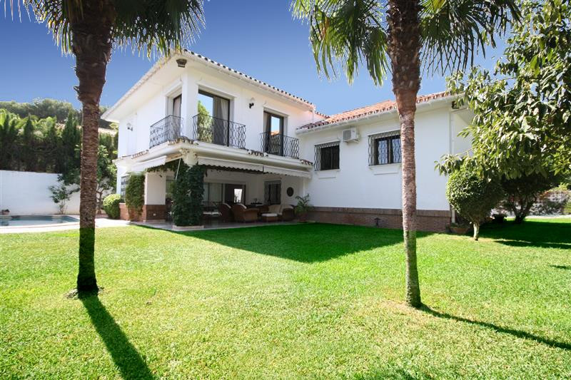 6 Bedroom Villa  in Los Monteros