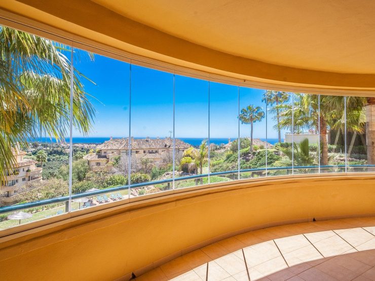 2 Bedroom Apartment  in Elviria