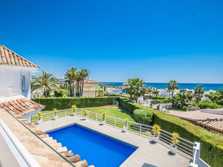 6 Bedroom Villa  in Estepona
