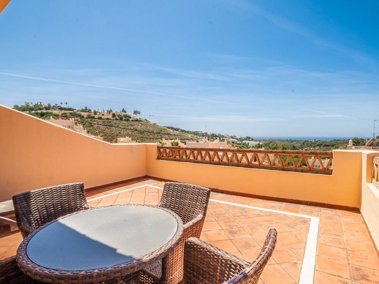 2 Bedroom Apartment  in Elviria