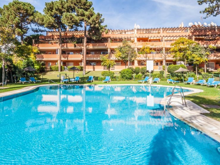 2 Bedroom Apartment  in Elviria