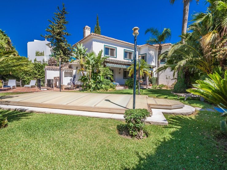 4 Bedroom Villa  in Marbesa