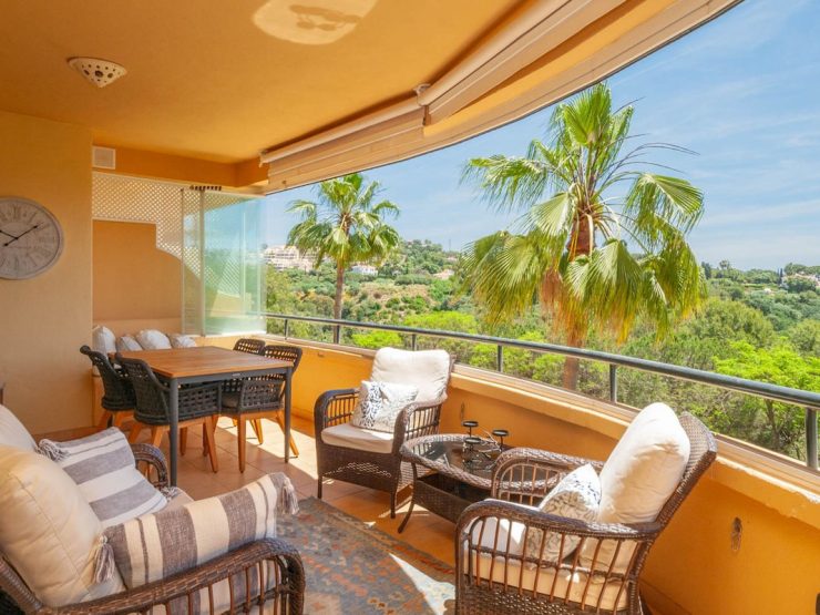 3 Bedroom Apartment  in Elviria