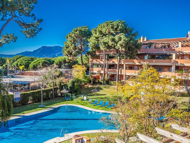 2 Bedroom Apartment  in Elviria
